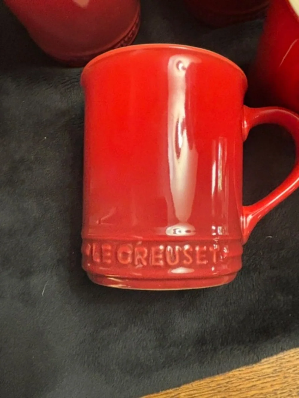 La Creuset set of 4 Mugs